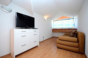 A6 - apt With 2 Balconies, 5 min Walking to Beach