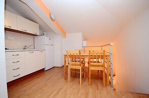 A6 - apt With 2 Balconies, 5 min Walking to Beach