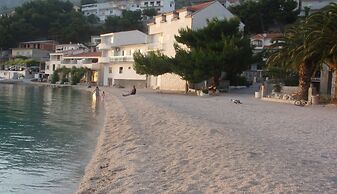 Spacious Apt. With Magnificent sea View & Balcony