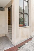 Spacious Apt. With Magnificent sea View & Balcony