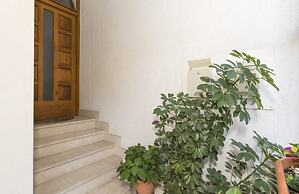 Spacious Apt. With Magnificent sea View & Balcony