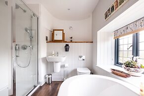 The Bell at Sapperton