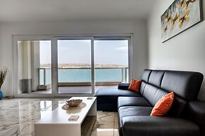 Enjoy Beach Sea Views in a Modern 3 BR APT