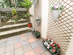 Llys Madoc, Basement Apartment