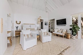 Long Bay Beach Resort