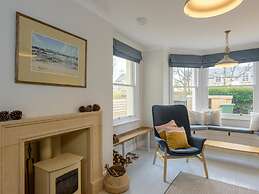 Marine House - 4 Bedrooms