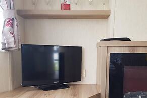 2br-pool-garden-parking-wifi-sleeps6