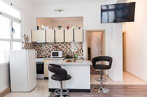 Comfortable Classy Apartment Close to Znjan Beach