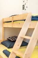 Comfortable Classy Apartment Close to Znjan Beach