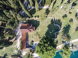 Comfortable Classy Apartment Close to Znjan Beach