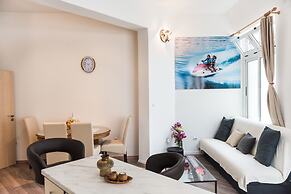 Comfortable Classy Apartment Close to Znjan Beach