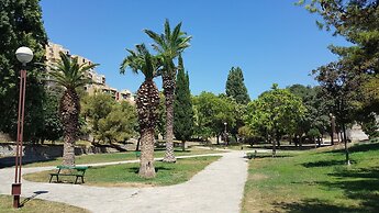 Comfortable Classy Apartment Close to Znjan Beach