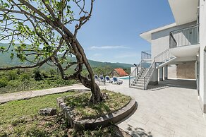 Vacation House With the Pool, Near River Cetina