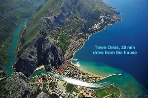 Vacation House With the Pool, Near River Cetina