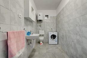 Vacation House With the Pool, Near River Cetina