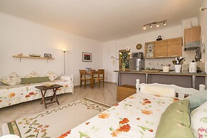 Pirka - Apt. w. Terrace & sea View,2 min to Beach