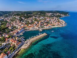 Pirka - Apt. w. Terrace & sea View,2 min to Beach