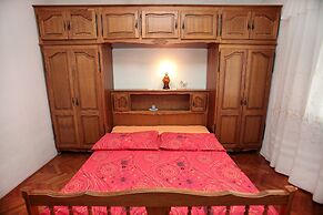 Large Apartment w. big Terrace, Next to the Beach