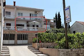 Large Apartment w. big Terrace, Next to the Beach