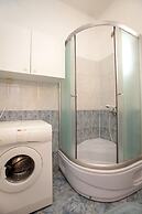 Large Apartment w. big Terrace, Next to the Beach