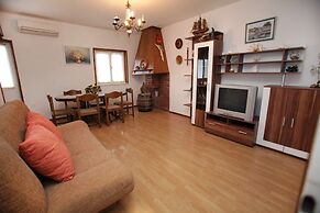 Large Apartment w. big Terrace, Next to the Beach