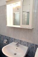 Large Apartment w. big Terrace, Next to the Beach