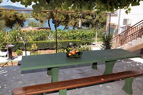 Large Apartment w. big Terrace, Next to the Beach