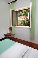 Large Apartment w. big Terrace, Next to the Beach