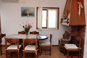 Large Apartment w. big Terrace, Next to the Beach