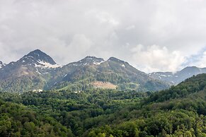 More Apartments na Estonskoy 37 k2