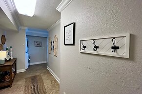 Harbour Place 511 3 Bedroom Condo by RedAwning