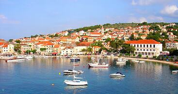 Romantic Apartment With big Garden and Grill