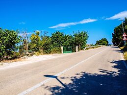 Romantic Apartment With big Garden and Grill