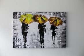 Leicester's Lyter Living