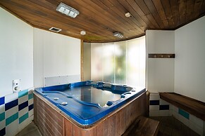Ika Nui Taupo