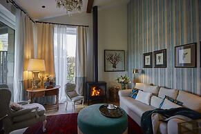 Helguera Palacio Boutique & Antique