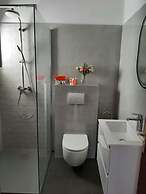 Spacious Apartment w. Balcony, big Garden & Grill