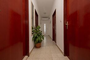 Spacious Apartment w. Balcony, big Garden & Grill