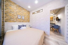 More Apartments na Estonskoy 37 k4