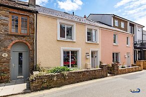 Kilmore - Beach Front House Direct Beach Access Spectacular Sea Views