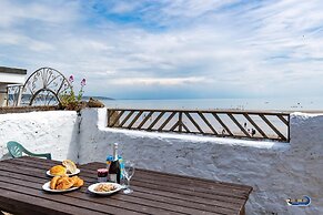 Kilmore - Beach Front House Direct Beach Access Spectacular Sea Views