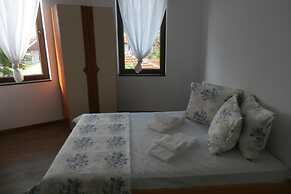 Remarkable 2-bed Apartment in Aleksandrovo