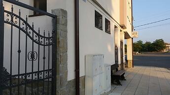 Remarkable 2-bed Apartment in Aleksandrovo