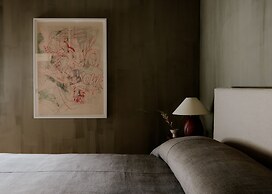 The James Bradley Hotel