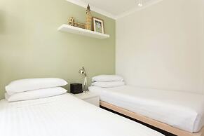 Somerset Square by Onefinestay