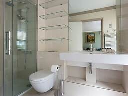 Somerset Square by Onefinestay