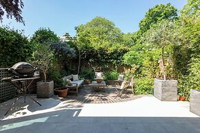 Somerset Square by Onefinestay