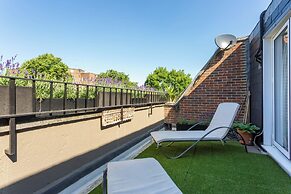 Somerset Square by Onefinestay