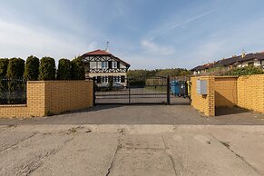 Holiday House Near the Beach by Renters