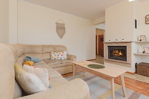 Holiday House Near the Beach by Renters